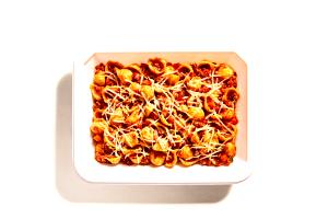 1 tray (376 g) Cauliflower-Shell Bolognese