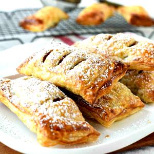 1 Turnover Puff Pastry Apple Turnover