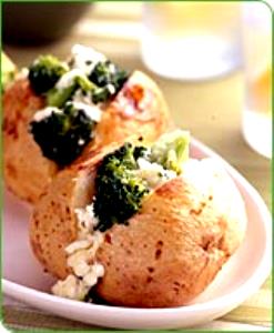 1 Weight Watchers Entree Baked Potato Stuffed with Broccoli and Cheese (Peel Not Eaten)