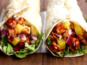 1 wrap (164 g) Chicken & Vegetable Wrap