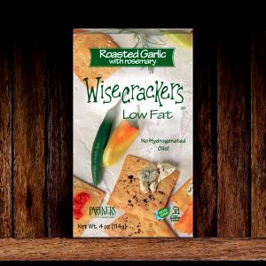 10 crackers (30 g) All Natural Low Fat Wisecrackers Crackers - Roasted Garlic with Rosemary