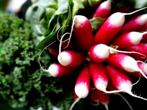 10 radishes (85 g) Radishes