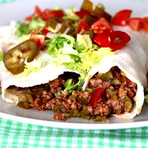 100 G Burrito with Beef and Chili Peppers