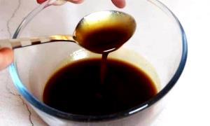 100 G Chinese Gravy or Sauce (Soy Sauce, Stock or Bouillon, Cornstarch)