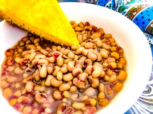 100 G Cooked Cowpeas, Field Peas or Blackeye Peas (from Frozen, Fat Added in Cooking)