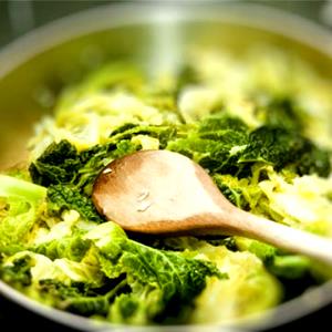 100 G Cooked Savoy Cabbage