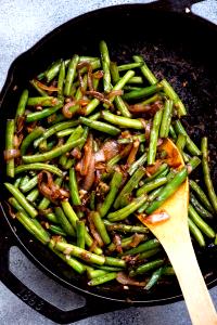 100 G Cooked String Beans with Onions Green (Fat Not Added in Cooking)