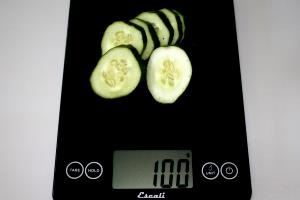 100 G Cucumber (with Peel)