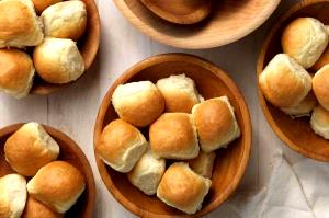 100 G Dinner Rolls