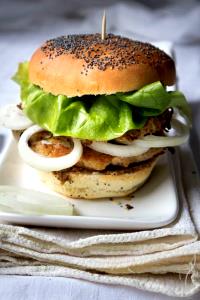 100 G Double Hamburger with Mayonnaise or Salad Dressing and Tomatoes on Double-Decker Bun