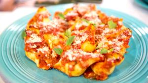 100 G Fish and/or Shellfish Stuffed Shells with Tomato Sauce