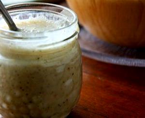 100 G Low Calorie Creamy Dressing (made with Sour Cream and/or Buttermilk and Oil)