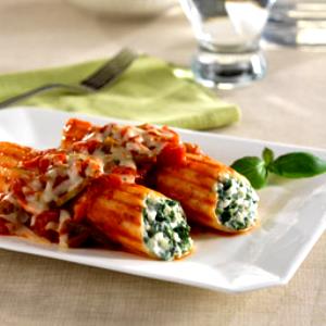 100 G Meatless Vegetable and Cheese Filled Manicotti with Tomato Sauce