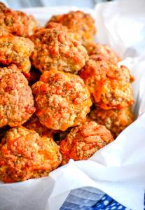 100 G Sausage Balls (Made with Biscuit Mix and Cheese)