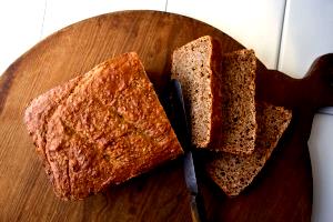 100 G Toasted Wheat or Cracked Wheat Bread