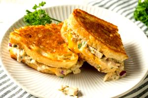 100 G Tuna Melt Sandwich