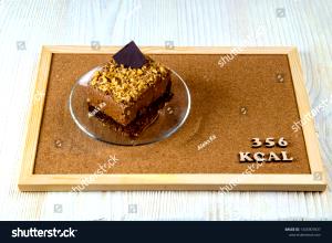 100 Grams Cake, Chocolate