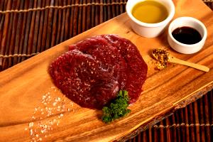 100 Grams Ostrich, Inside Strip, Raw