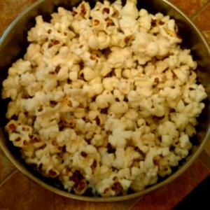 100 Grams Popcorn, Oil-Popped, Unsalted