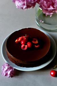 1.1 oz (30 g) Dark Chocolate Cherry Tart