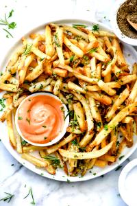 17 fries (3 oz) Garlic Fries