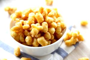 2/3 cup (1 oz) Caramel Puffcorn