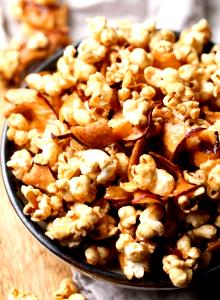 2/3 cup (30 g) Caramel Apple Caramel Corn