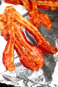 2 cooked slices (14 g) Restaurant Style Bacon