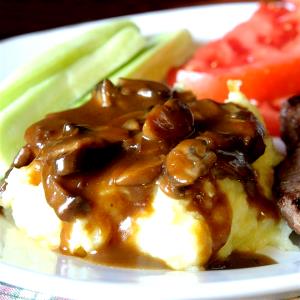 2 oz (57 g) Brown Gravy with Mushrooms