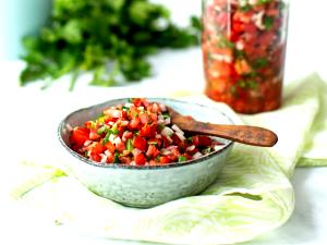 2 oz (57 g) Pico De Gallo