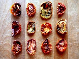 2 Pieces Tomatoes, Sun-Dried, Quartered