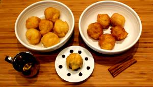 2 Puffs Puerto Rican Style Air Filled Fritter or Fried Puff without Syrup (Bunuelos De Viento)