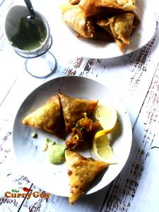 2 samosas (84 g) Vegetable Samosas