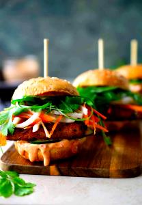 2 sandwiches (111 g) Veggie Sliders