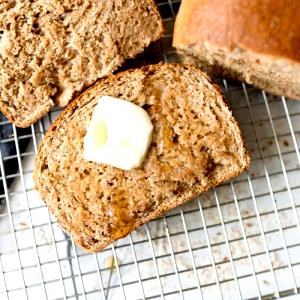 2 slices (57 g) Wheat Bread with Honey