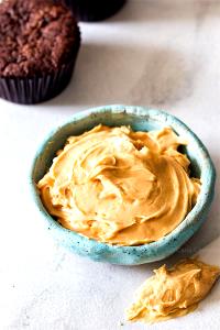 2 tbsp (24 g) Peanut Butter Frosting