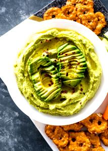 2 tbsp (30 g) Avo-Hummus