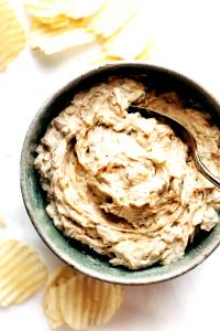 2 tbsp (30 g) Caramelized Onion Dip