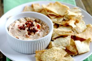 2 tbsp (30 g) Greek Style Veggie Dips - Sun Dried Tomato