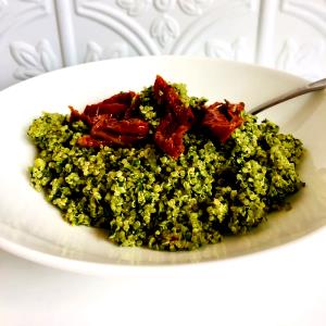 2 tbsp (30 g) Pesto and Quinoa