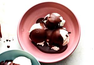 2 Tbsp Ice Cream Topping, Chocolate Shell