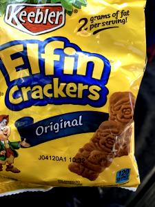 23 pieces (30 g) Elfin Crackers