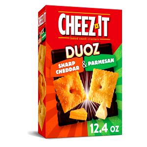 25 crackers (30 g) Cheez-It Duoz Zesty Queso Cheddar Blanco Snack Crackers