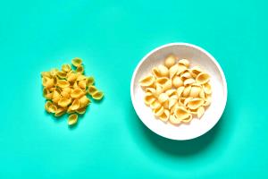 3/4 cup (56 g) Farfalle