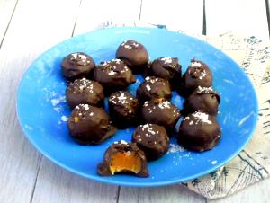 3 balls (36 g) Caramel with Sea Salt Dark Chocolate Truffles