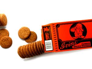 3 cookies Famous Spiced Wafers