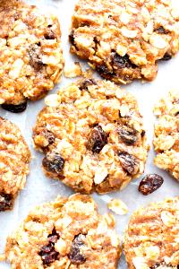 3 cookies Oatmeal Raisin Mini Cookies