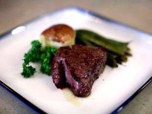 3 Oz Lamb Boneless Sirloin, Broiled