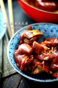 3 Oz Pork Feet, Simmered