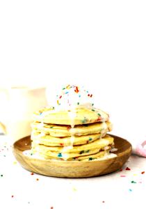 3 pancakes (105 g) Confetti Pancakes